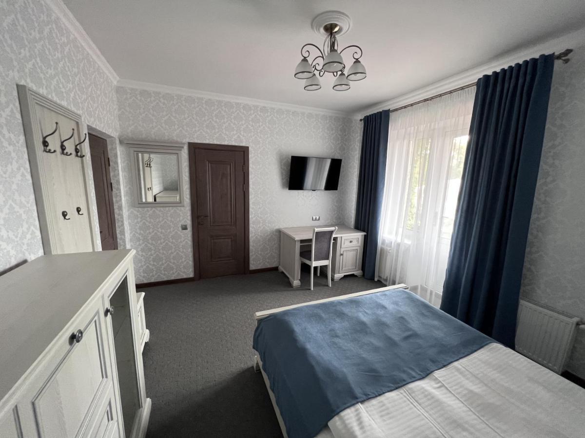 Zolotoy Fazan Hotel Nikolayev Ngoại thất bức ảnh