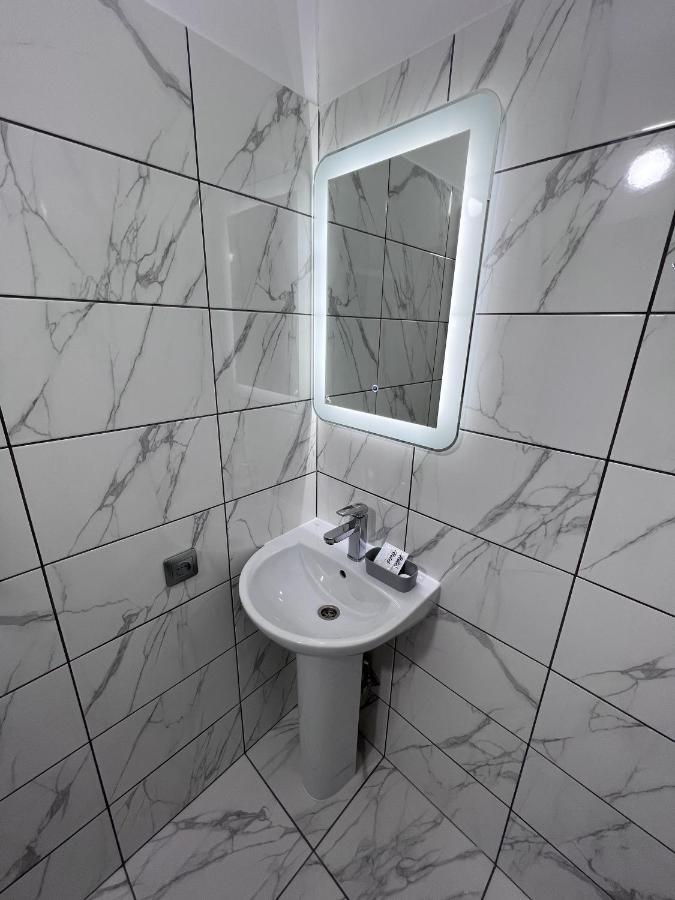 Zolotoy Fazan Hotel Nikolayev Ngoại thất bức ảnh